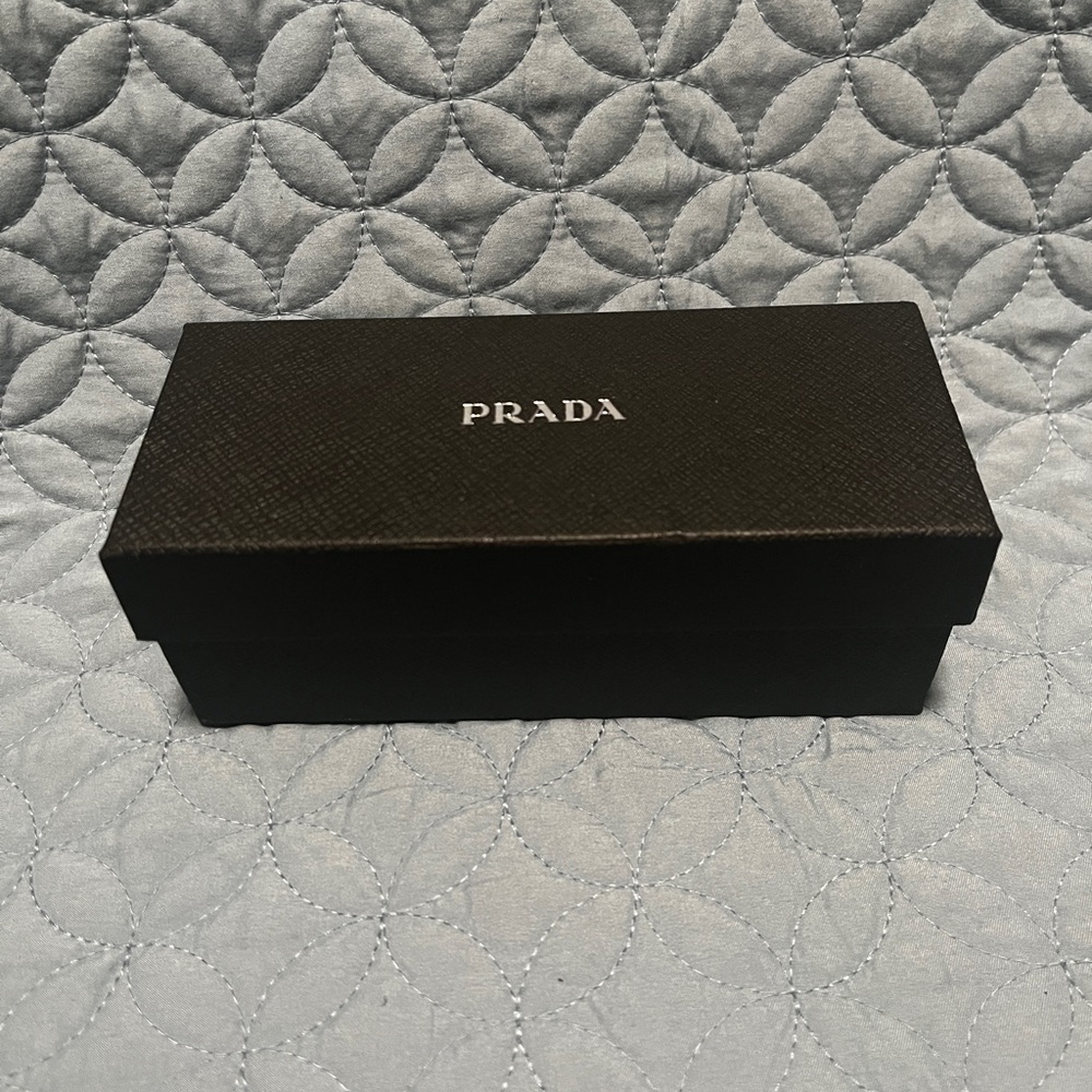 Prada Elegant Black Eyewear - Picture 5 of 5